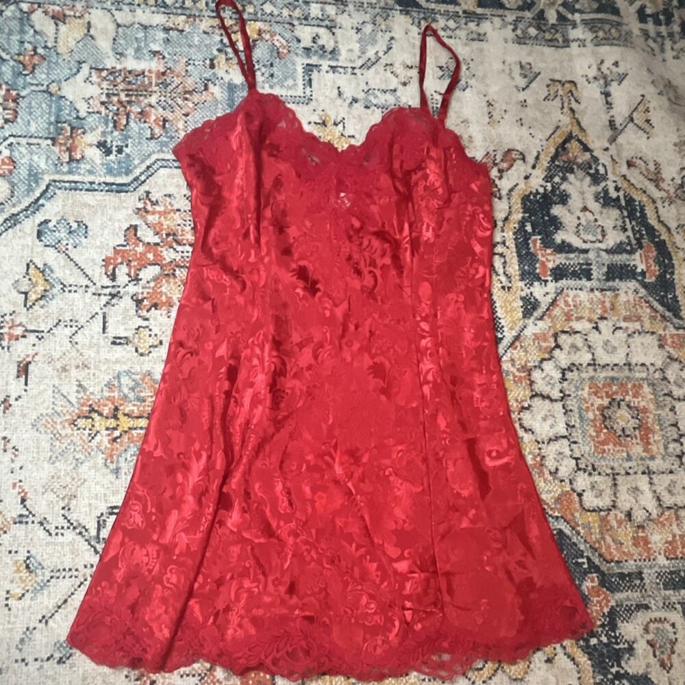 VTG 80s/90s Victoria's Secret Gold Label Red Jacquard Lace Lingerie Slip Size M